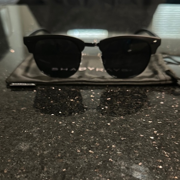 Shady Rays Sunglasses - Picture 2 of 4